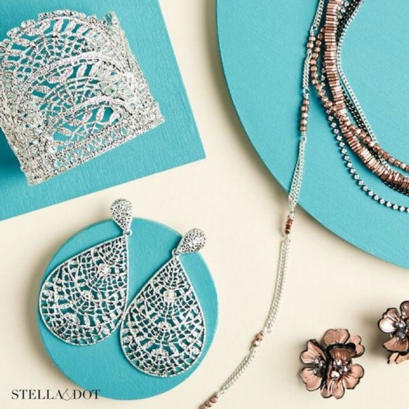 Stella & Dot | Silver Thea Lace Chandelier Statement Earrings - Picture 1 of 5
